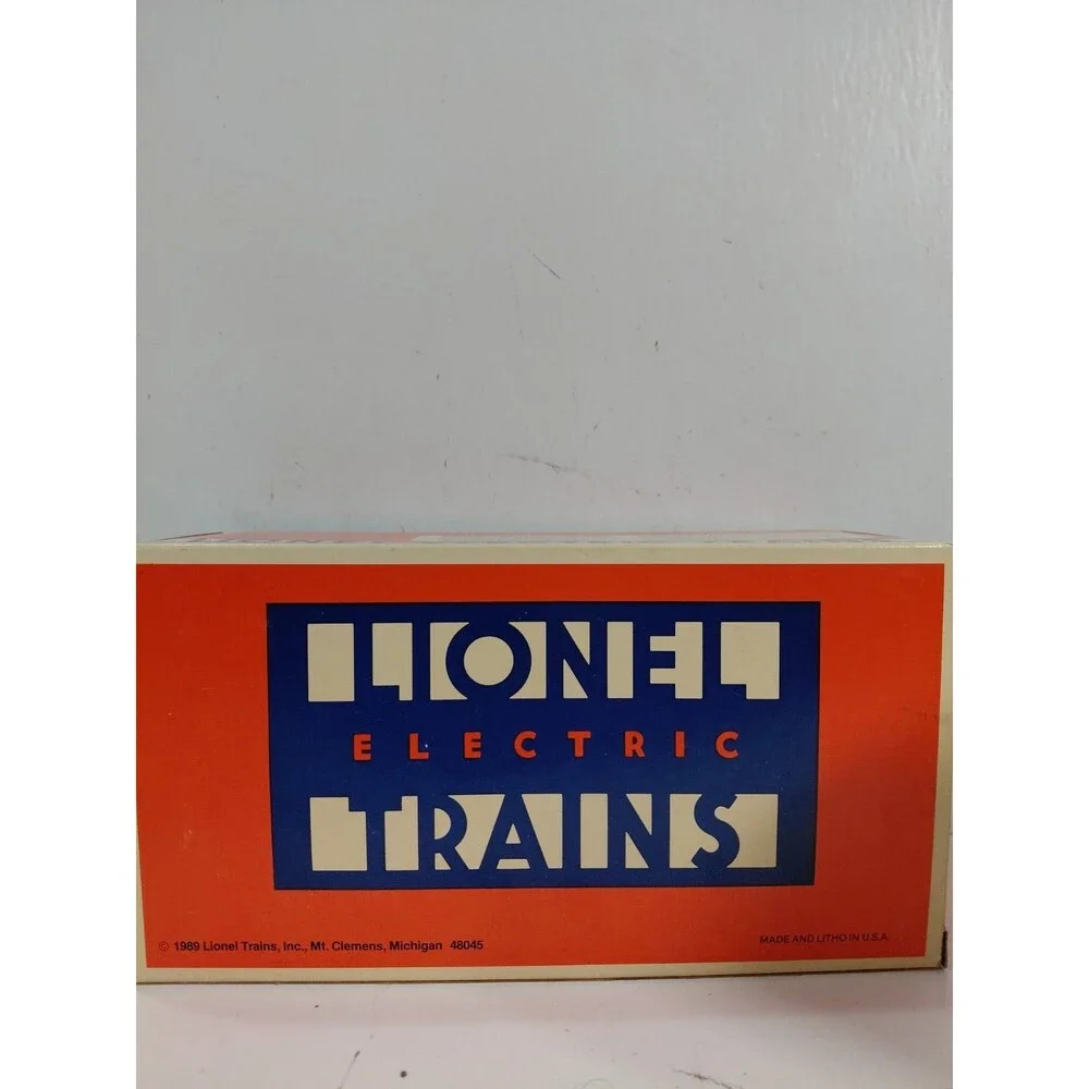 Lionel 6-18411 O Gauge Model Railroad Canadian Pacific Fire Fighter Car w/Box